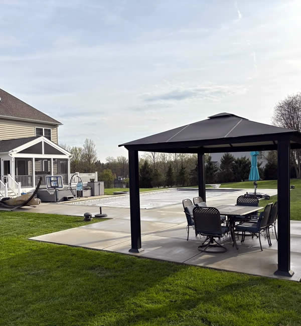 Pool Deck Cleaning Services